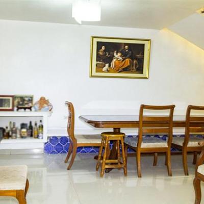 VENTA DE CASA DE 3 PISOS EN AV. ZARUMILLA